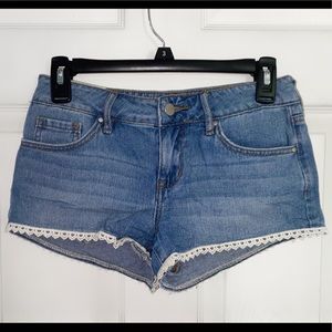 Bullhead Denim Shorts with Lace Trim